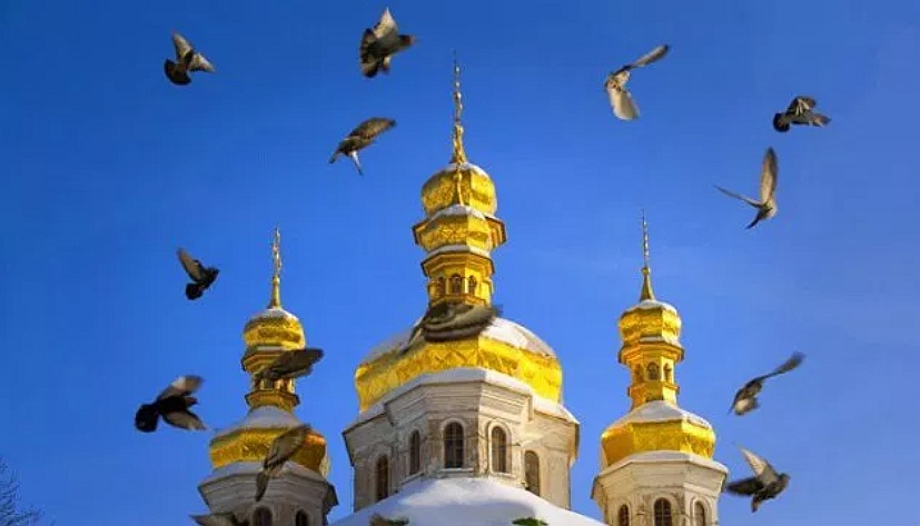 typical Ukrainian church domes