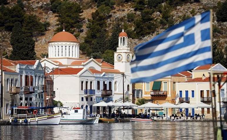 Greece-denies-visas-to-Russan-priests