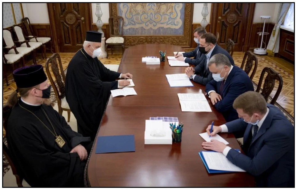 delegates from Kyiv and Constantinople meeting