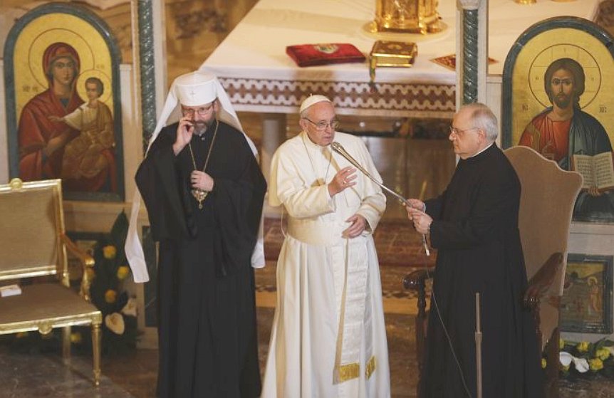 Shevchuk and Pope Francis in Rome