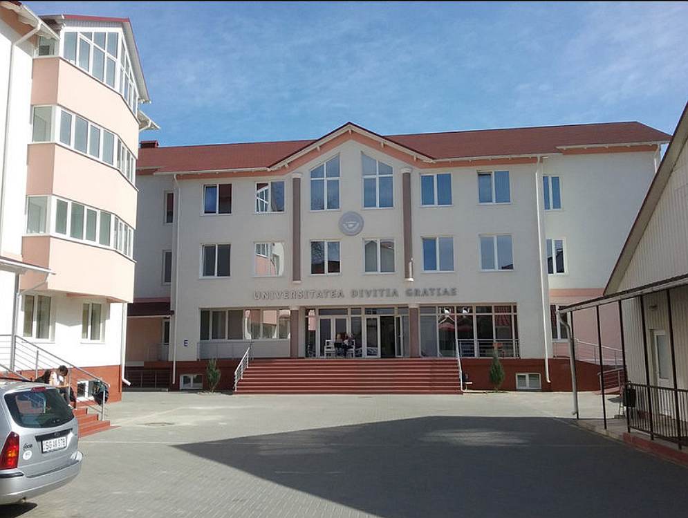University Divitia Gratiae